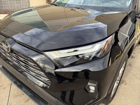 Used 2022 Toyota RAV4 Limited image 6