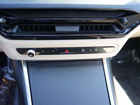 Used 2026 BMW 330i Sedan w/ M Sport Package RWD image 20