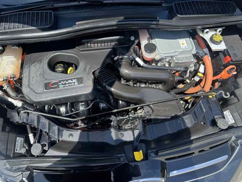 Used 2016 Ford C-MAX Energi SEL w/ Equipment Group 301A image 18