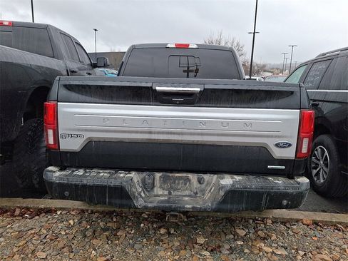 Used 2018 Ford F150 Platinum w/ Equipment Group 701A Luxury image 4