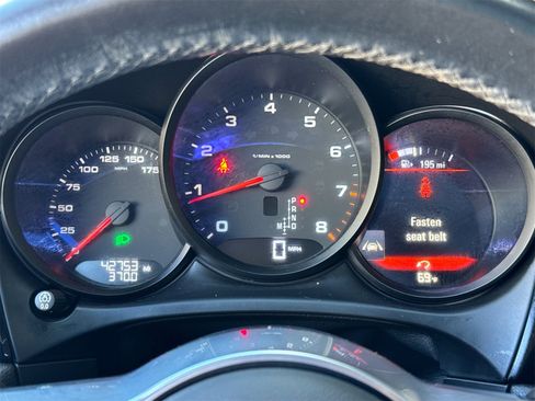 Used 2018 Porsche Macan image 26