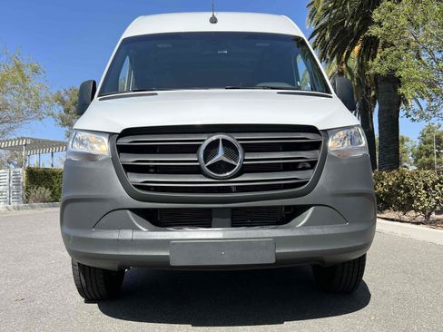 Used 2022 Mercedes-Benz Sprinter 1500 image 39