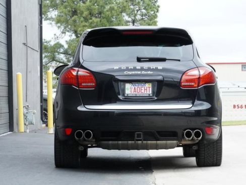 Used 2012 Porsche Cayenne Turbo AWD/4WD image 10