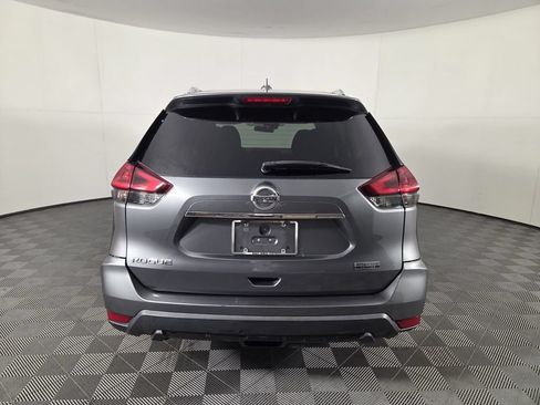 Used 2020 Nissan Rogue S w/ Special Edition Package FWD image 7