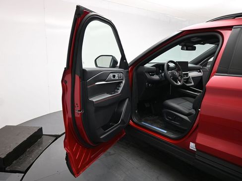 New 2026 Ford Explorer ST-Line w/ ST-Line Street Pack image 8