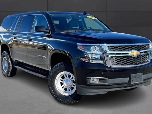 Used 2020 Chevrolet Suburban LT image 10