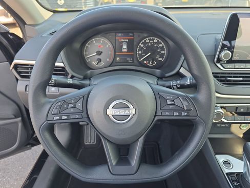 New 2025 Nissan Altima 2.5 S image 14