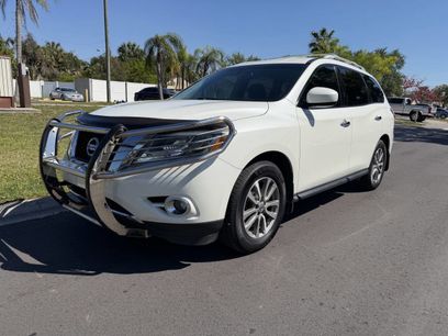 Used 2016 Nissan Pathfinder SV w/ Trailer Tow Package