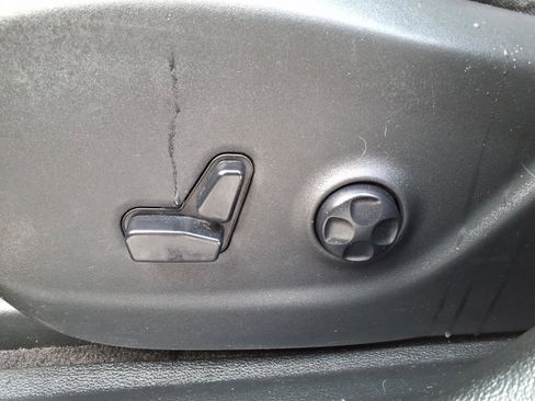 Certified 2019 Jeep Cherokee Limited image 12