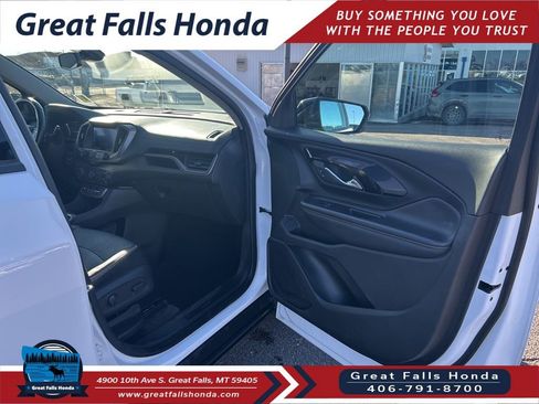 Used 2023 GMC Terrain AT4 image 28