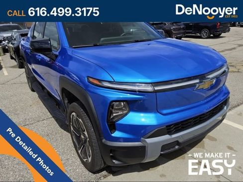Used 2026 Chevrolet Silverado EV LT AWD/4WD image 6