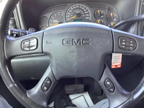 Used 2003 GMC Sierra 2500 SLE w/ Skid Plate Package image 49