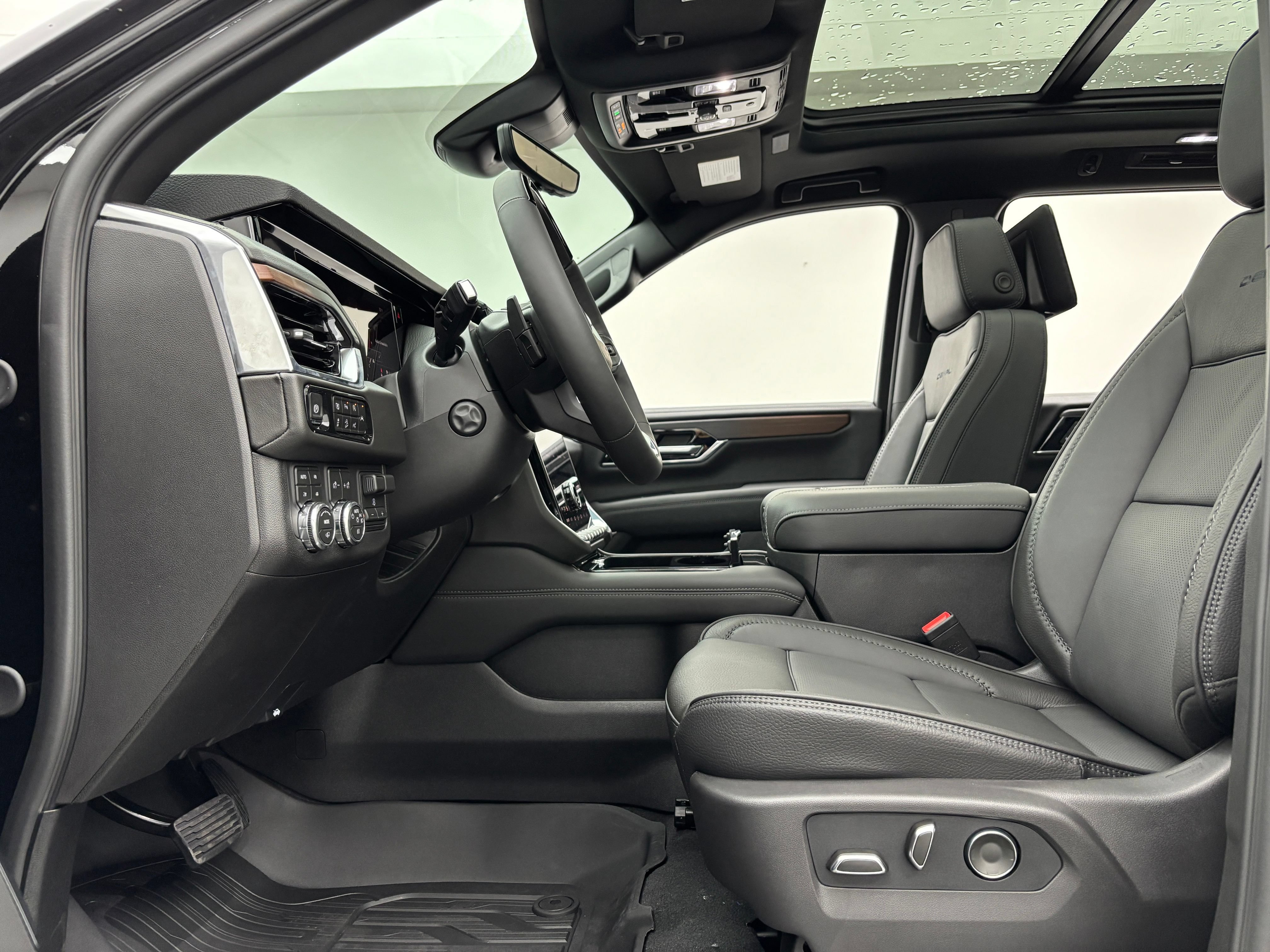 New 2026 GMC Yukon Denali AWD/4WD image 21