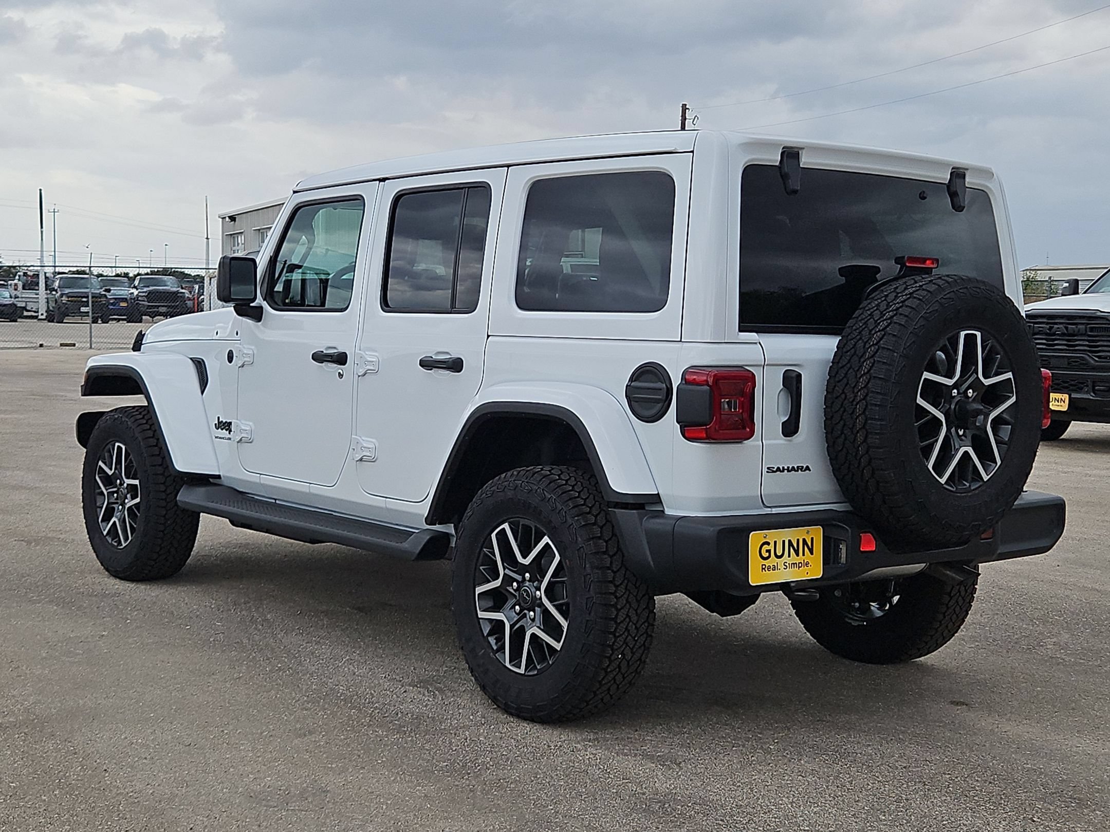 New 2027 Jeep Wrangler Unlimited Sahara AWD/4WD image 5