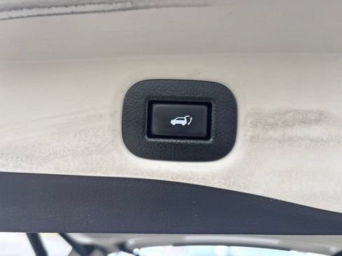 Used 2020 Nissan Rogue SV AWD/4WD image 29