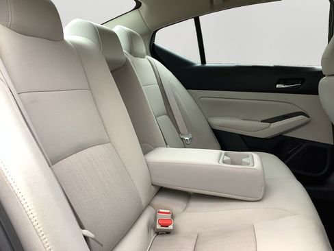 Certified 2022 Nissan Altima 2.5 SV image 13