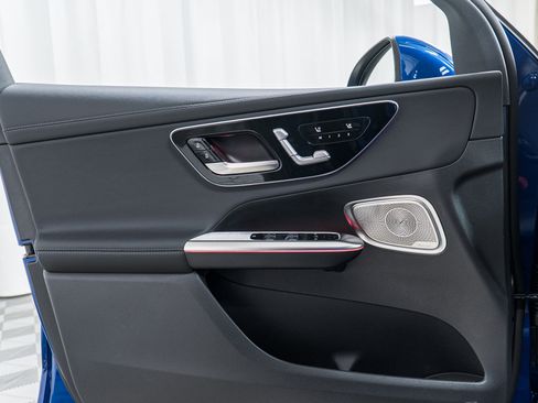 New 2026 Mercedes-Benz GLC 300 300 4MATIC image 11