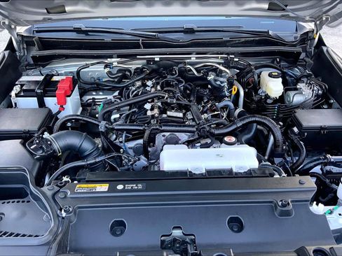 Used 2025 Toyota 4Runner SR5 image 30