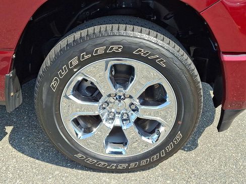 Used 2022 RAM 1500 Big Horn AWD/4WD image 8