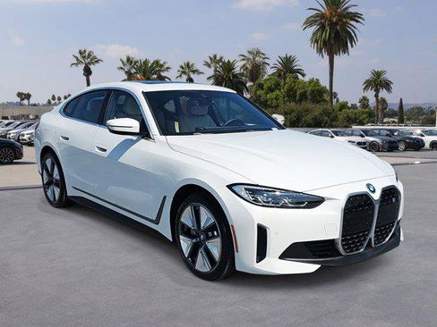 Certified 2023 BMW i4 eDrive35 image 3