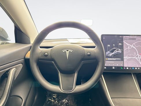 Used 2020 Tesla Model 3 Long Range image 12