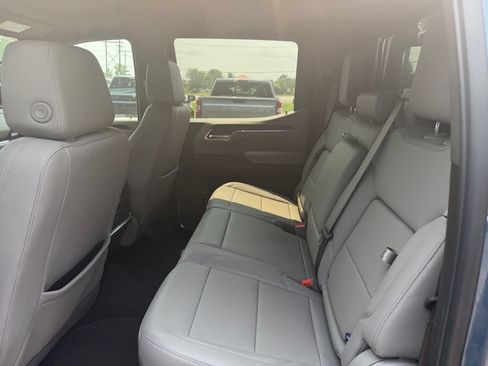 Used 2024 GMC Sierra 1500 SLT w/ SLT Premium Package AWD/4WD image 6