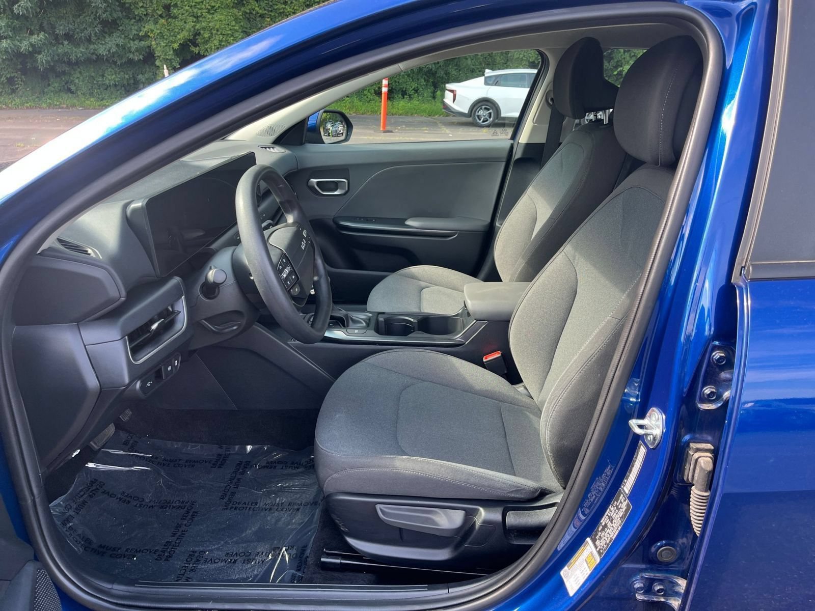Used 2025 Kia K4 FWD image 29