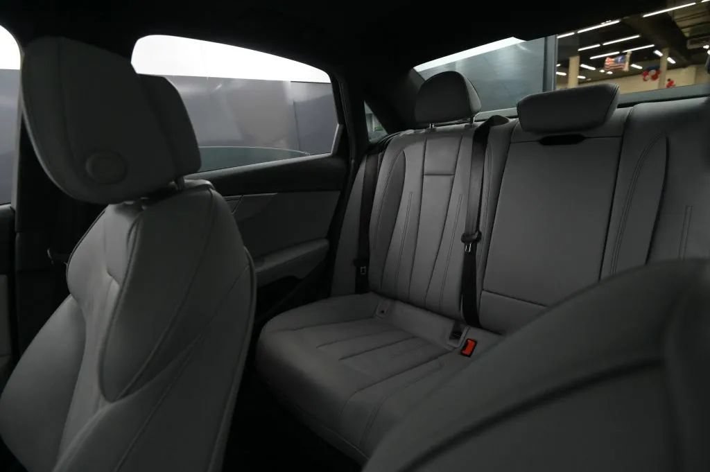Used 2022 Audi A4 2.0T Premium Plus w/ Premium Plus Package AWD/4WD image 43