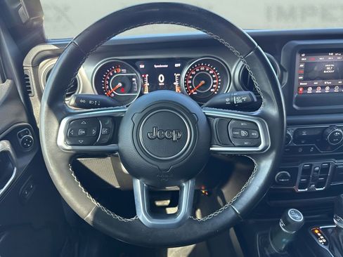 Used 2020 Jeep Gladiator Sport w/ Quick Order Package 24S AWD/4WD image 12