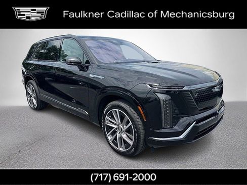Certified 2026 Cadillac Vistiq Sport w/ LPO, Floor Liner Package AWD/4WD image 3