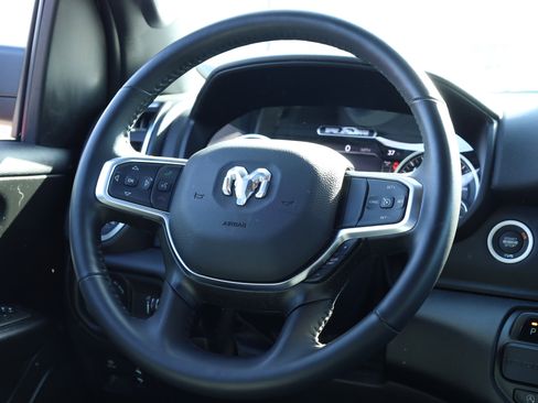 Used 2024 RAM 1500 Big Horn image 8