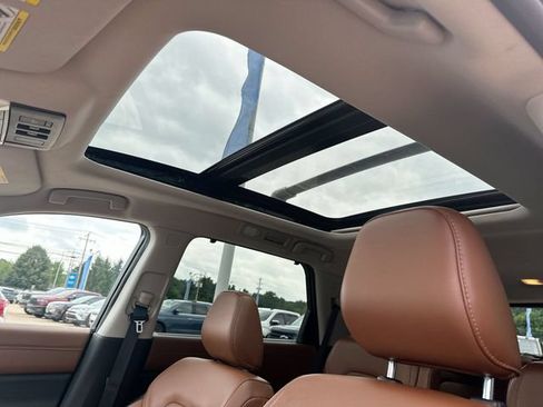 Used 2023 Nissan Pathfinder Platinum AWD/4WD image 22
