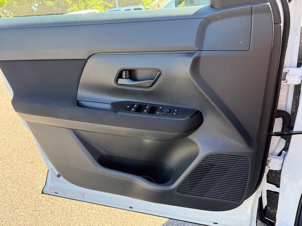 Certified 2025 Nissan Kicks S AWD/4WD image 16