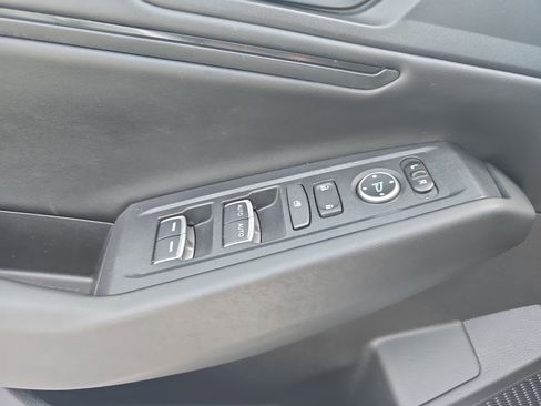 Used 2023 Honda Accord EX image 26