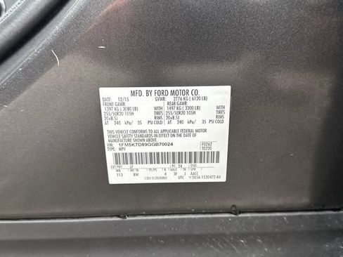 Used 2016 Ford Explorer XLT w/ Equipment Group 202A FWD image 14