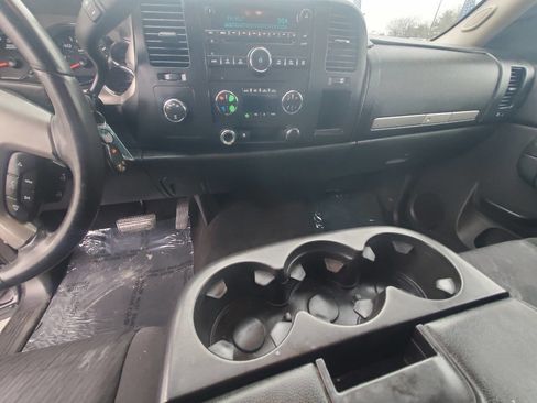 Used 2010 GMC Sierra 1500 SLE w/ Power Pack Plus image 18