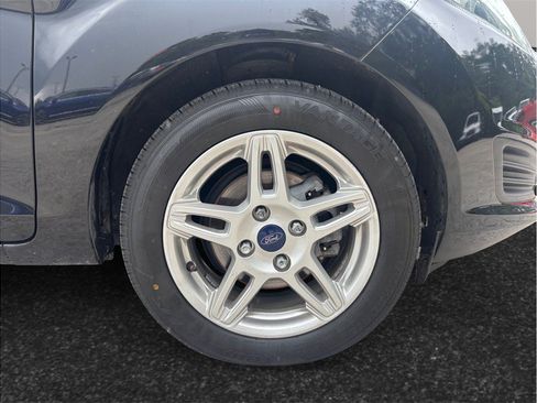 Used 2018 Ford Fiesta SE FWD image 12