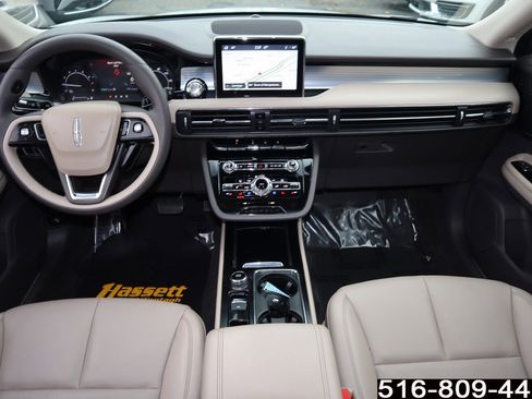 Used 2022 Lincoln Corsair AWD w/ Equipment Group 101A image 10