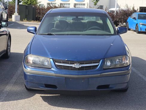 Used 2003 Chevrolet Impala w/ Preferred Equipment Group FWD image 3
