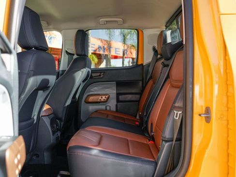 Used 2023 Ford Maverick Lariat w/ Lariat Luxury Package image 36