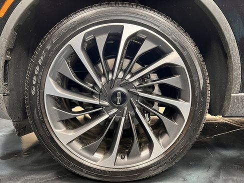Used 2025 Lincoln Aviator Reserve w/ Illumination Package image 43