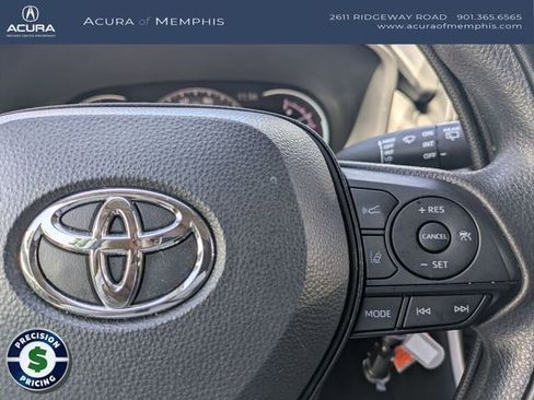 Used 2025 Toyota RAV4 LE FWD image 17