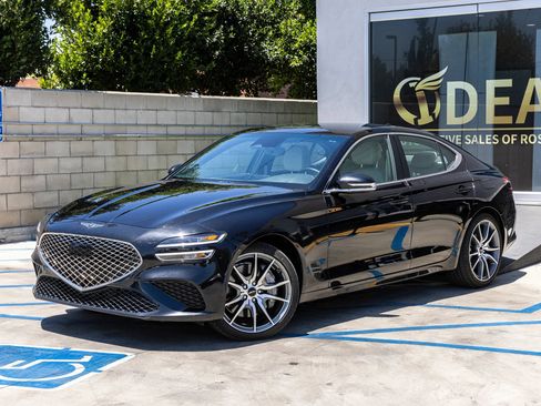Used 2025 Genesis G70 2.5T RWD image 6