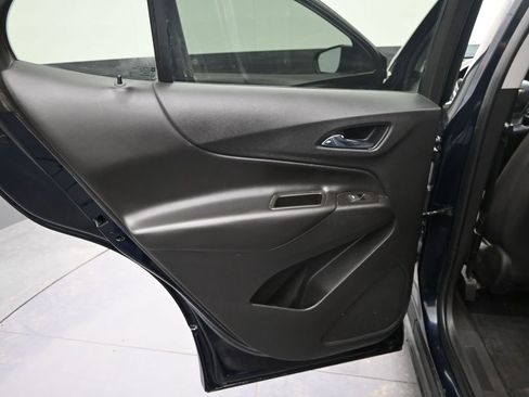 Used 2020 Chevrolet Equinox LT image 32