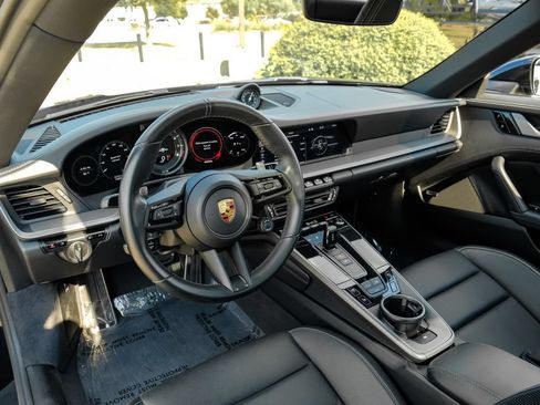 Used 2020 Porsche 911 Carrera S RWD image 18
