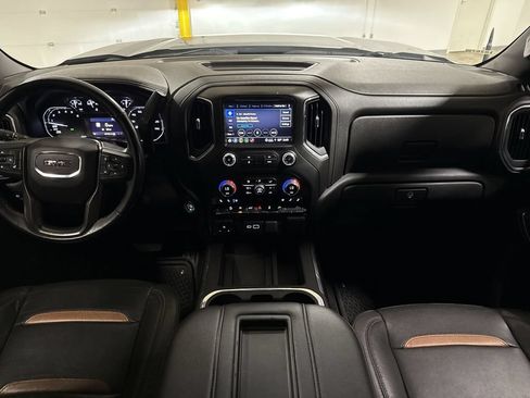 Used 2021 GMC Sierra 1500 AT4 w/ AT4 Preferred Package AWD/4WD image 10