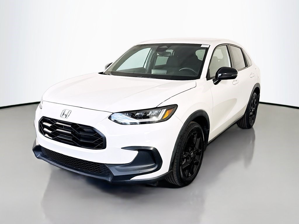 Used 2023 Honda HR-V Sport image 4