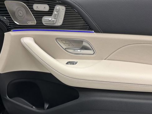 Certified 2024 Mercedes-Benz GLS 580 4MATIC image 16