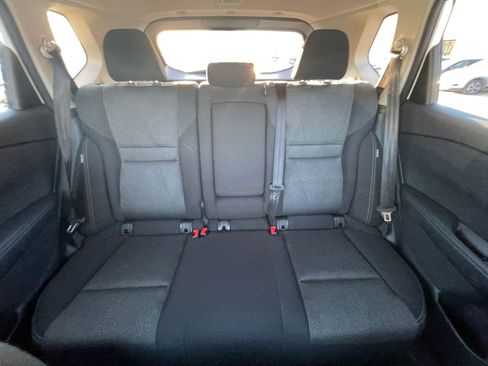 Used 2025 Nissan Rogue SV image 40