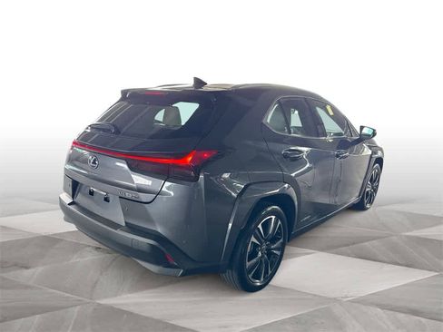 Used 2022 Lexus UX 250h w/ Premium Package image 8